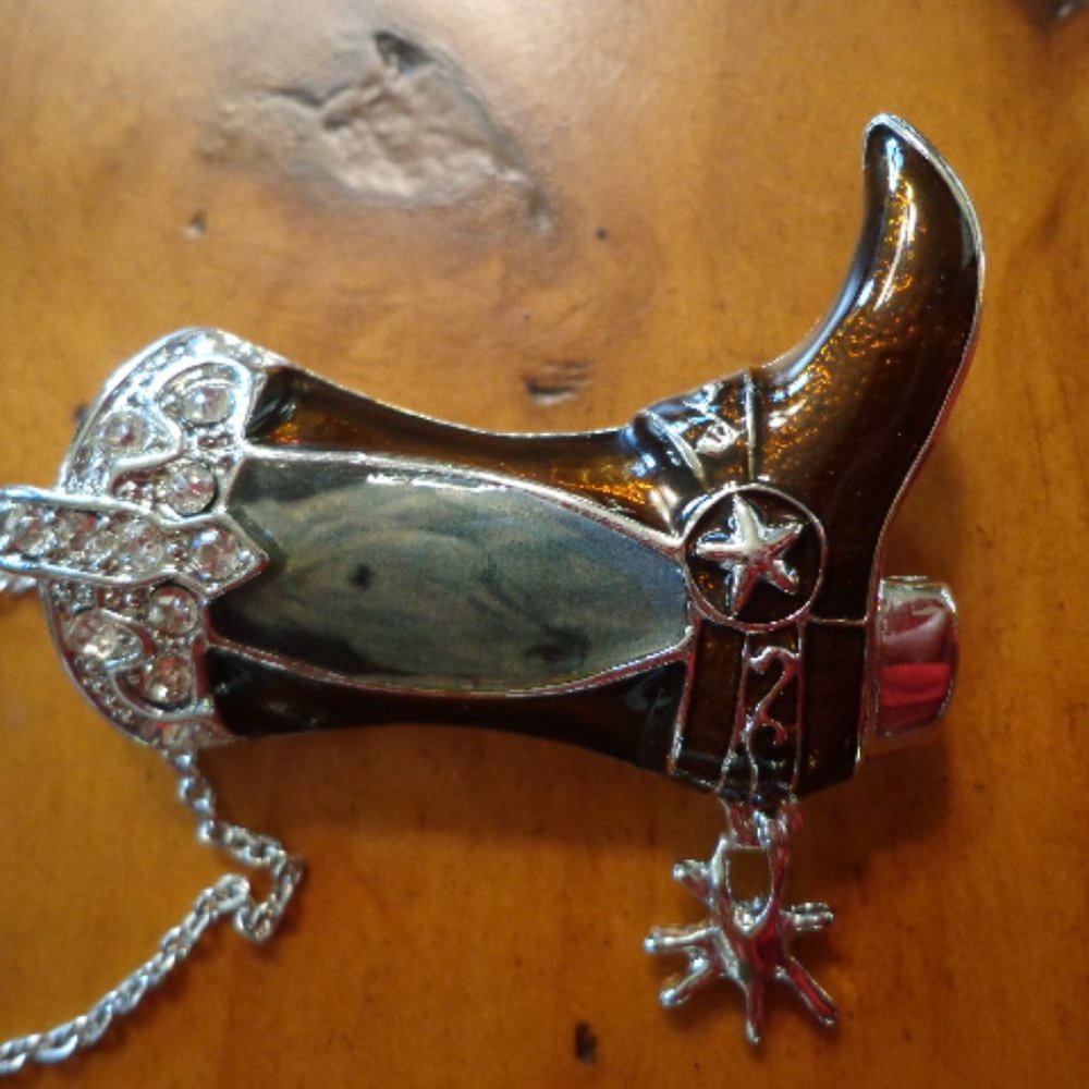 New Western Rhinestone Cowboy Boot Necklace Brooch - Picture 2 of 6